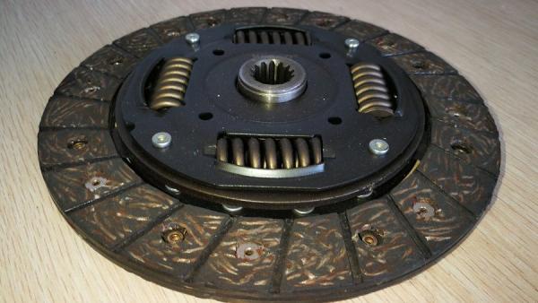 1878 021 831  CLUTCH DISC