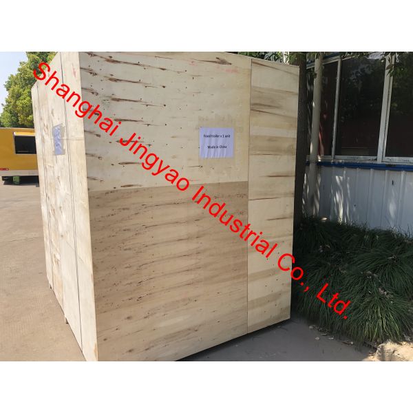 High Productivity Food Trailer with Stainless Steel Insulation and Tempered Glass