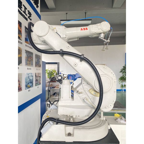 Использованный робот для сварки малых точек ABB IRB1600-10/1.45