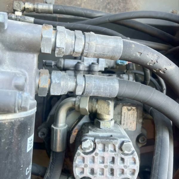 12ton Used Excavator Hitachi ZX120 Heavy Duty Road Construction