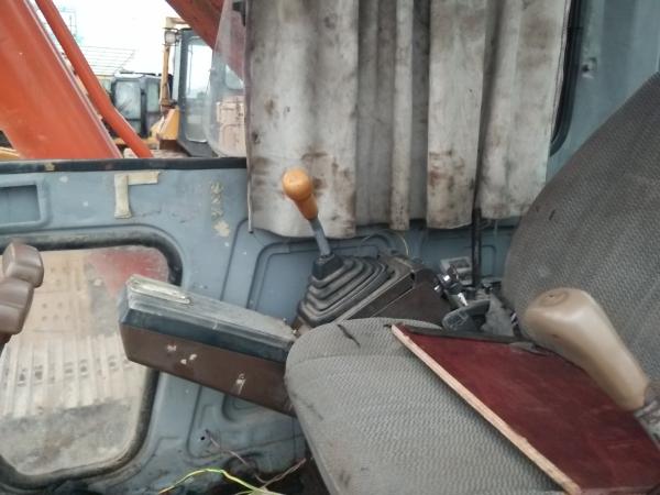 Used HITACHI 200-1 excavators