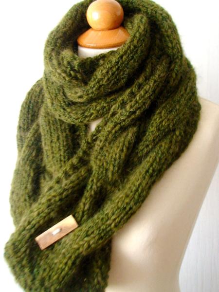 Green Wide Circle Winter Knitted Scarf Chunky Crochet Patterns Available