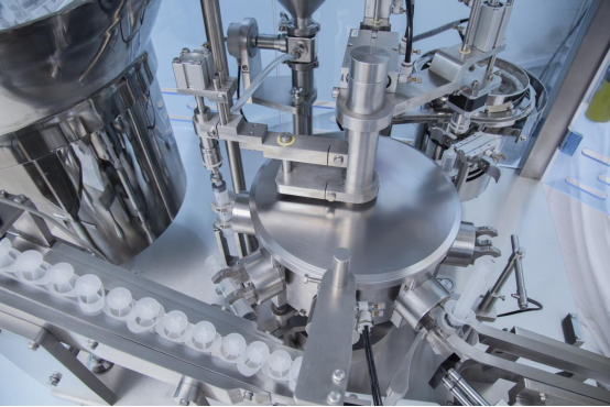 Prefilled Syringe Filling And Plugging Machine