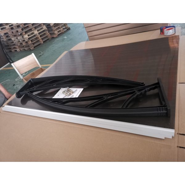 Width Depends PC Canopy General Outdoor Cover Polycarbonate Sheet Designed to Provide Protection Against Sun Rain and Wind