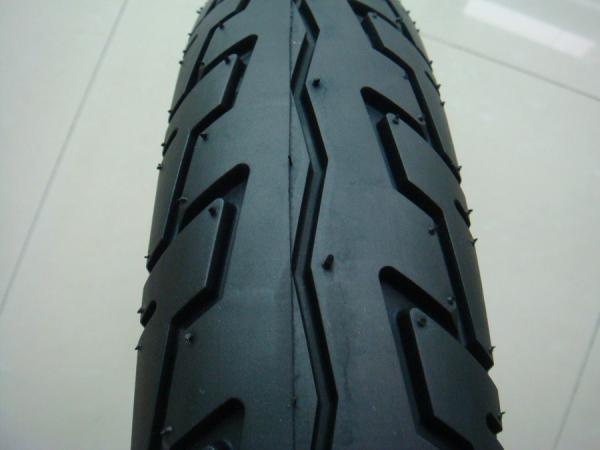 motorcycle tyre