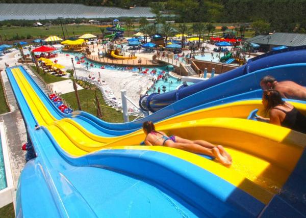 4 / Uma competência de alta velocidade feita sob encomenda de 5 corrediças de água da pista desliza para o parque gigante do Aqua