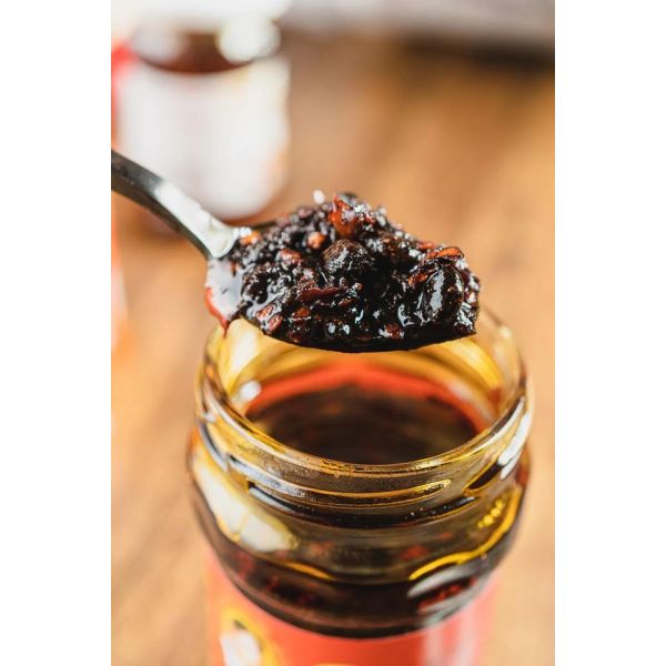 Blended Laoganma CHILLI SAUCE with CHILI RED OIL FERMENTED CHICKEN SOYBEAN Flavor