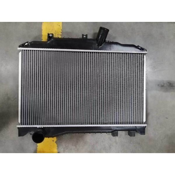 16400-E0411 Water Tank FOR HINO300