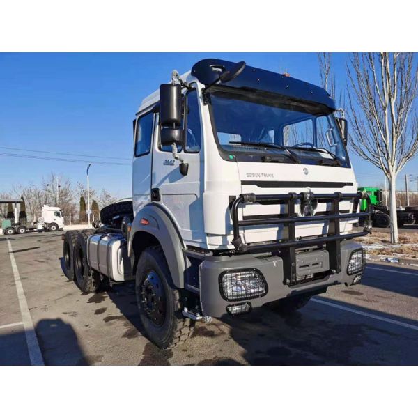 Трактор тележки BEIBEN 380HP 420HP главный используя европейскую технологию Benz