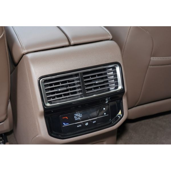 VW VILORAN 2023 380TSI zunchi version 5 Door 7 seats Compact SUV