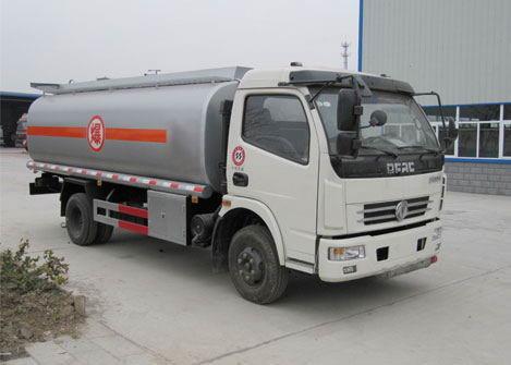 Dongfeng 4*2 6000 liters oil tank fuel tanker trucks for sale