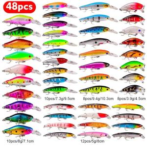 48pcs Fishing Lure Set Crankbait Artificial Hard Bass Bait Fish Tackle Box