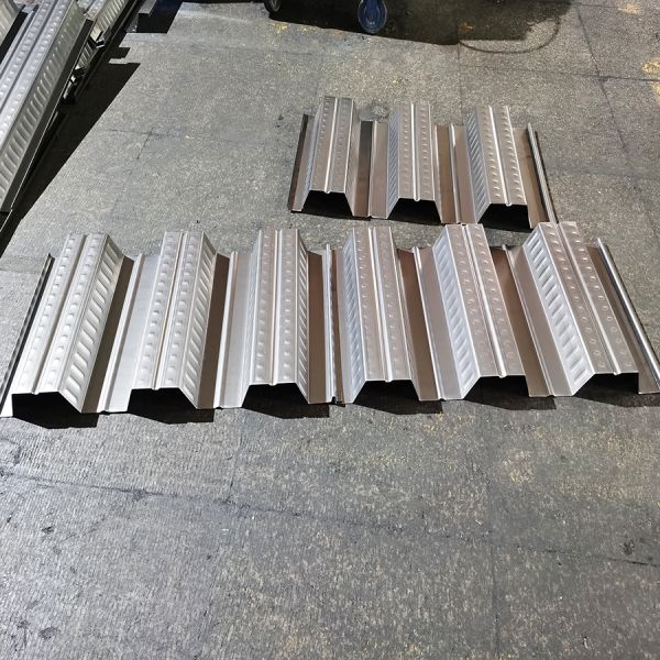 Hydraulic Metal Deck Forming Machine 5.5KW For Construction