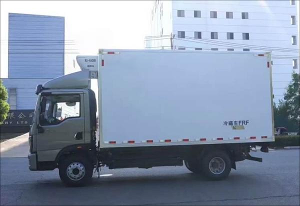 Sinotruk HOWO 4.2-meter Pure Electric Refrigerated Truck with 140kW Permanent Magnet Motor and Integrated 2-Speed e-Axle