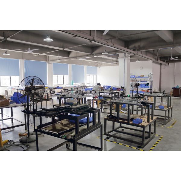 CHM-550 машина PCB голов SMT высокой точности 4 компонентная устанавливая с таблицей