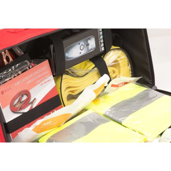 Красный цвет Первая помощь Тактический пакет компактный Легкий и упакованный с необходимыми принадлежностями