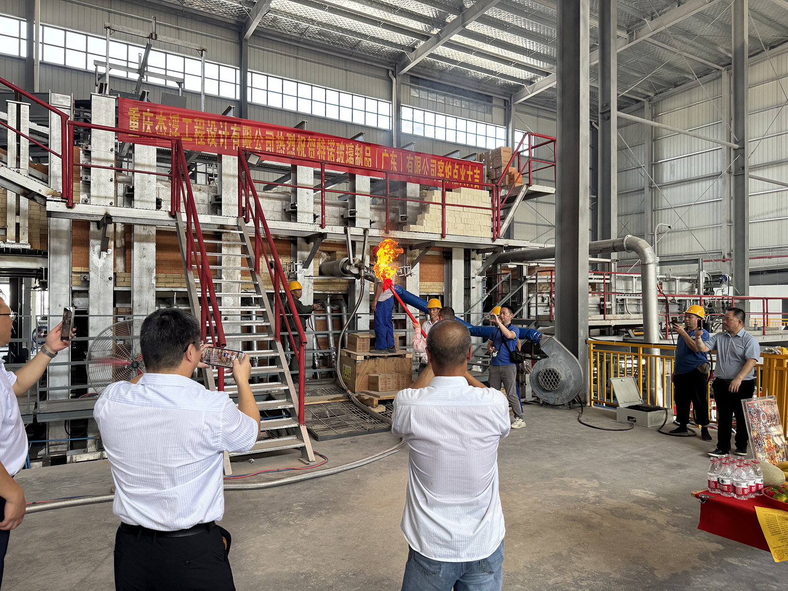 High Efficiency Electric Glass Furnace for Borosilicate Glass with 10 ton Capacity