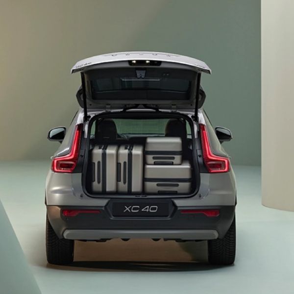 2023 Volvo XC40 Pro Long Battery Life And Front 4 Rear 4 Radar For Enhanced Safety