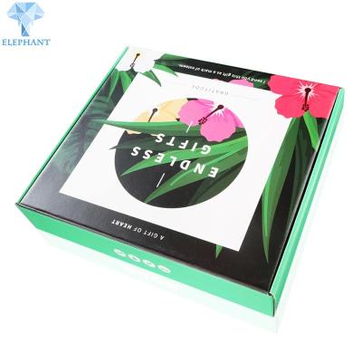 Projete imprimir Logo Color Flat Pack Foldable corrugou caixas de empacotamento do encarregado do envio da correspondência do vestuário