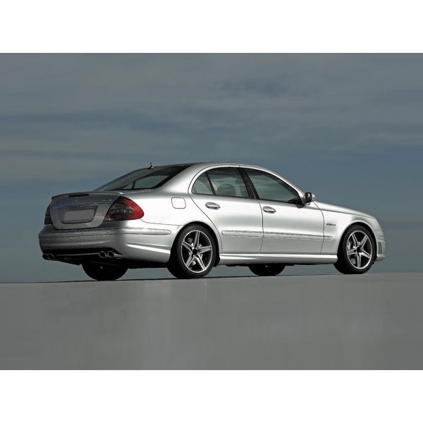 Custom Logo Accepted Mercedes-Benz E-CLASS W211 Car Side Skirts Direct Modification