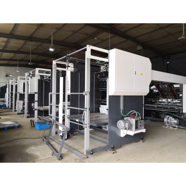 120-500gsm Automatic Paperboard Corrugated Flute Laminating Machine For Front And Back