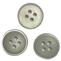 Des boutons de chemise avec 17L avec l'effet arc-en-ciel