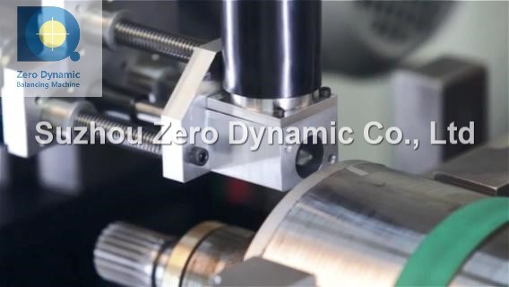 Máquina de equilíbrio automático de estação única de rotor de motor magnético EV Motor Rotor Balancer