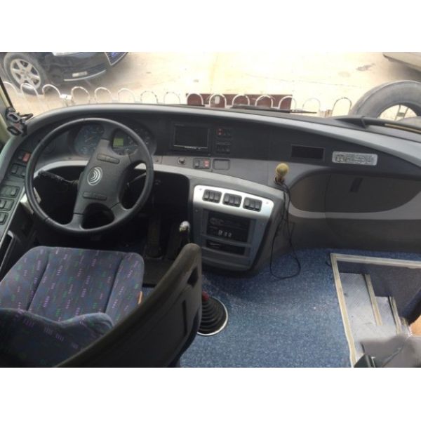 Used Yutong Second Hand Tourist Bus ZK6117 Model 55 Seater Coach Bus 2011 Year