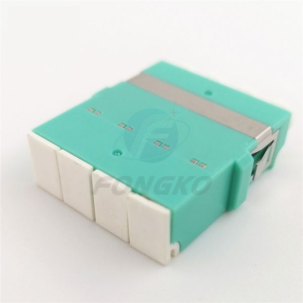 Закрыванный квадрациклом разъем на перегородке Lc переходника кабеля оптического волокна OM3 для CATV