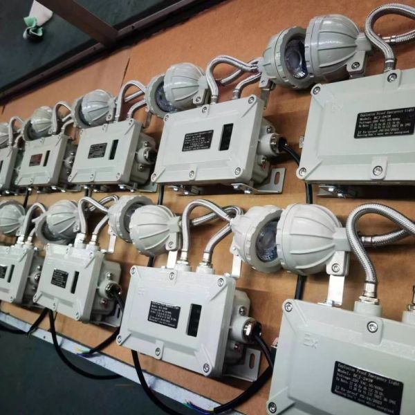 Rechargable Led Explosion Proof Emergency Lights 2*5w Double Head 90 Min Emergency Lamps