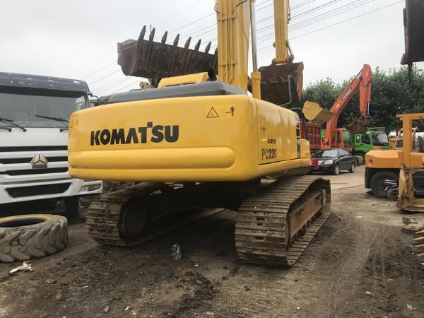 Segundos cilindros novos de 22 toneladas da pintura 6 da máquina escavadora Pc220-6 da esteira rolante de KOMATSU da mão