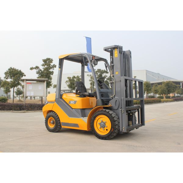 3 Ton Diesel Warehouse Forklift Strong Frame Durable Diesel Engine Stable Performance