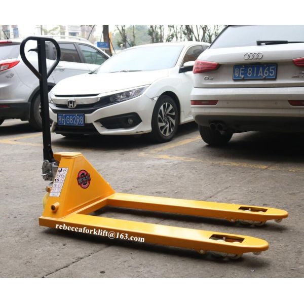 Malaysia hot selling hand operated forklift 2000kg mini hydraulic manual hand pallet truck with CE