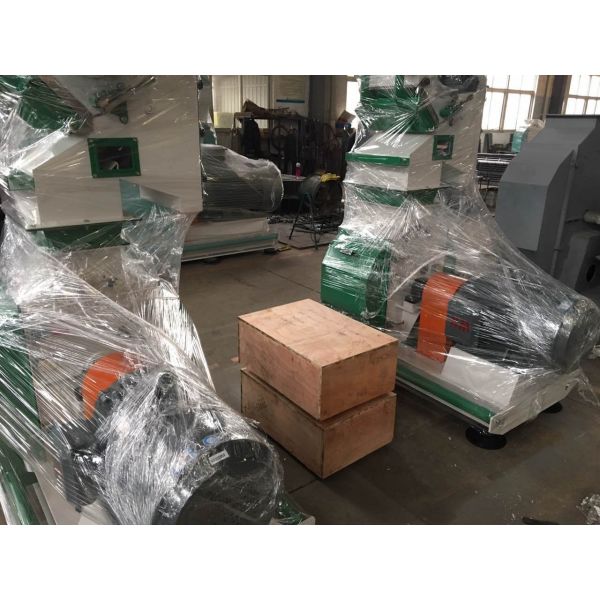 Дробилка корма для животных обслуживания После-продажи серии низкой цены СФСП хорошие и молотковая дробилка смесителя