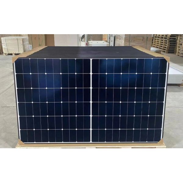 JA Solar Power Submersible Water Pump with Panel 595W 600W 605W 610W Half-Cell Module