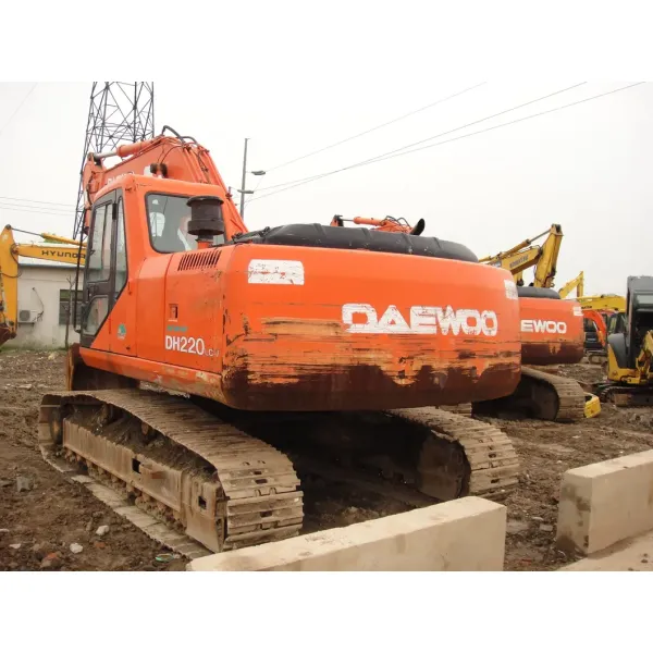 Excavadora de rastreo usada Daewoo Dh220 de segunda mano Excavadora hidráulica de retroexcavadora con calidad