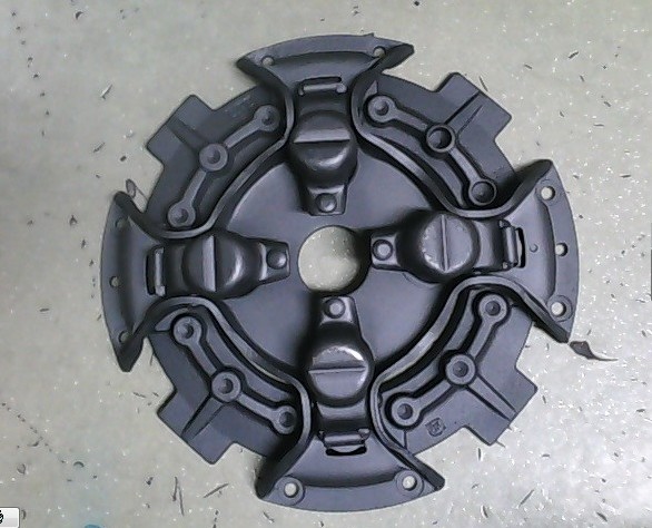 FORD 5000 CLUTCH PRESSURE PLATE COVER. E0NN7563CA.