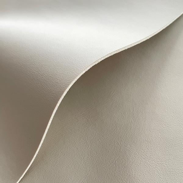 Breathable Microfiber Synthetic Leather Realistic Feel Easy Maintenance