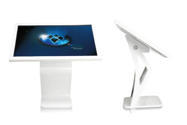 43 posição livre Signage de alta resolução tocado de Digitas da cor completa do painel LCD interno para anunciar