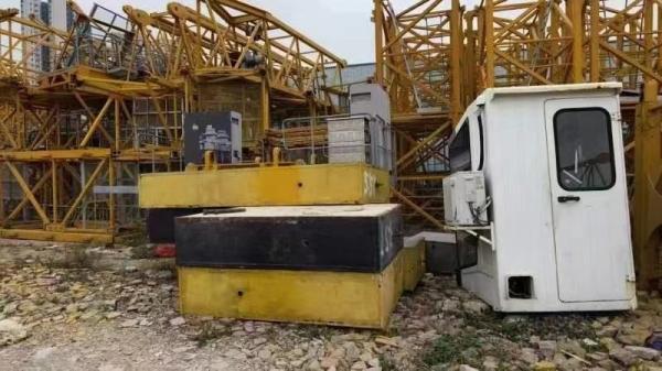 Grúa Zoomlion Torre La combinación perfecta de amarillo y 16T para los arquitectos