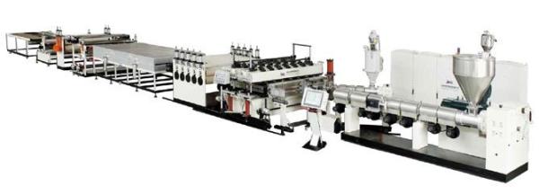 450 Kg / H Capacity PC Hollow Sheet , U Shaped / U Locked Sheet Extrusion Line