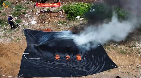 Dual-Action Suntex Fire Blanket for EV Cars: Suppress Flames and Release Smoke Safely with Thermal Resistance 550℃/1000℃