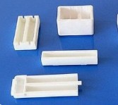 Нитрат лантана La(No3)3 используется в качестве добавки для керамических контейн