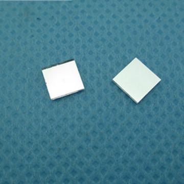 690nm narrow band IR pass filter, Red 690nm IR-Cut filter square size 8*8*0.3mm