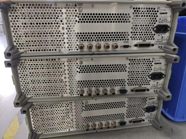 3 GHz ESG-AP Analog RF Signal Generator Used Agilent E4425B