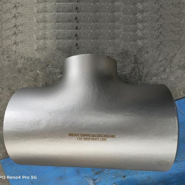 S32750 1/2-24inch Duplex Stainless Steel Pipe Fittings Seamless Pipe Tee