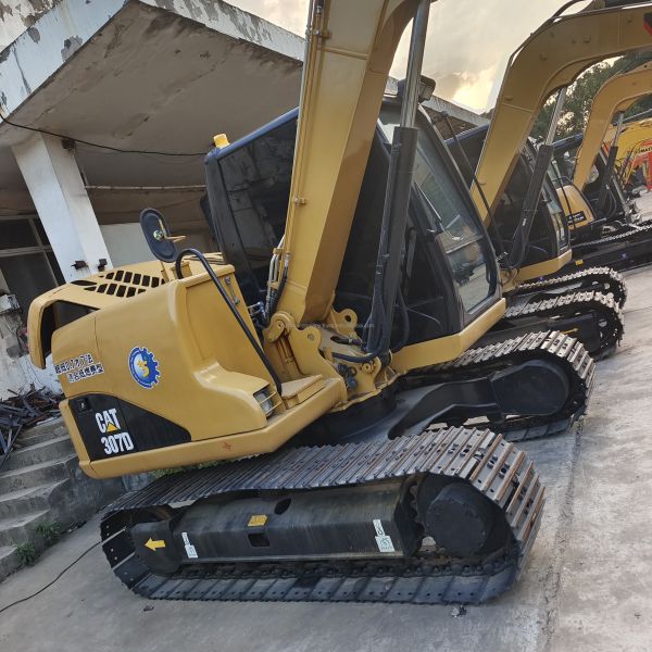7193KGS operating weight caterpillar 307d excavator with original hydraulic cylinder