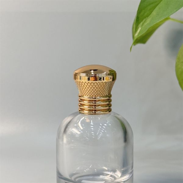 Flower Shape Gold Color Zamak Perfume Cap with Customized Design for Elegant Perfume Bottles