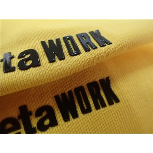 Etiquetas de transferencia de calor de moda para ropa deportiva Logotipo de silicona negra brillante