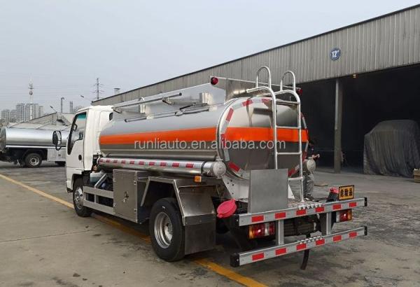 ISUZU 10000L Fuel Bowser Tanker Truck